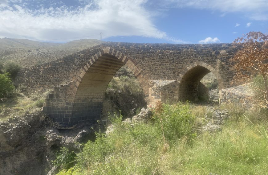 Bridge of the Saracens, Adrano, 12th century